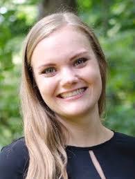 Alexandria Beck's Instagram, Twitter & Facebook