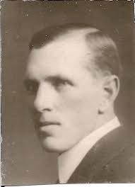 Allen Whitlock's Instagram, Twitter & Facebook