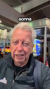 ✨ Artist Spotlight: @sharisketcher ✨ We're thrilled to welcome Shari  Blaukopf to the faculty of Watercolor Live 2025! Shari has a BFA from  Concordia University (Montreal, Canada) and has worked as a