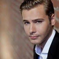 Douglas Vanasselstine: Art department coordina…