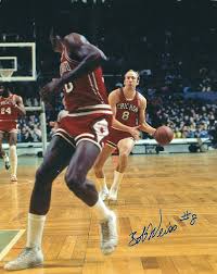 Autographed Bob Weiss 8X10 Chicago Bulls Photo at Amazon's Sports  Collectibles Store