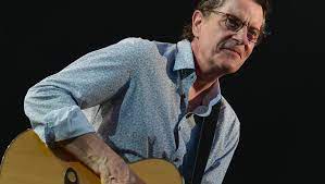 Suite au report des concerts 2020, les fans les plus fidèles seront ravis de voir que francis cabrel a enfin des dates au québec! Coronavirus En Confinement Francis Cabrel Chante Une Chanson Par Jour Sur Facebook Petitbleu Fr