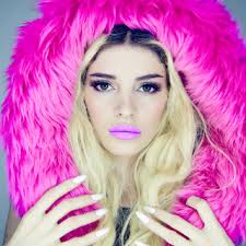 Mozzik markiert sie ebenfalls auf dem post. Era Istrefi Konzerte Tickets Und Tourneen 2021 Festivaly Eu