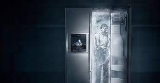 هل فتح الثلاجة في الغرفة سيساعد على تبريدها