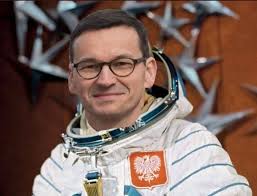 Wywiad, który transmitowała telewizja polska odbywał się na zboczu kasprowego wierchu. Wszystkie Zaslugi Premiera Morawieckiego Memy Gazetawroclawska Pl