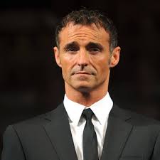 Pellow also recorded his own version of the song for inclusion on his 2002 album marti pellow sings the hits of wet wet wet & smile. Marti Pellow Cancels Stage Shows In Germany Celebrity News Showbiz Tv Express Co Uk