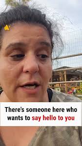 Humans and non-domesticated animals can be great friends 🥺💕😍