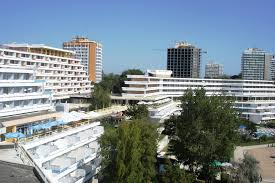 Is endowed with outdoor swimming offers, prices and available at hotel belvedere, olimp. Hotel Amfiteatru Olimp Romania