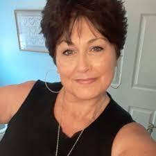 Cecelia Hardy's Instagram, Twitter & Facebook