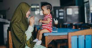 Bagaimana kita boleh membantu anak yang lemah di rumah? Anak Hebat Bermula Dengan Ibu Bapa Yang Hebat