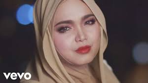 Di hari bahagia hari raya. Lirik Lagu Mikraj Cinta Oleh Siti Nurhaliza Cari Lirik Lagu Di Wowkeren Com