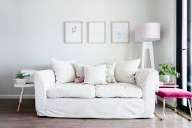 Looking for a comfortable new sofa? 11 Tips For Buying A Great Couch