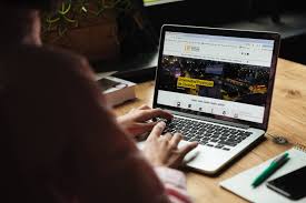 images?q=tbn:ANd9GcT2zPcXuqp2Lmyfv3FKChr9Q9uwiF-XQnRrYg&s