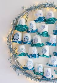 Becher Adventskalender Im Hula Hoop Reifen Trytrytry Adventkalender Basteln Weihnachten Adventskalender Adventkalender Basteln