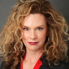 Gina Dobson's Instagram, Twitter & Facebook