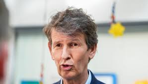 Rootwelt forsvarer Vester etter kraftige utspill mot legemiddelindustrien