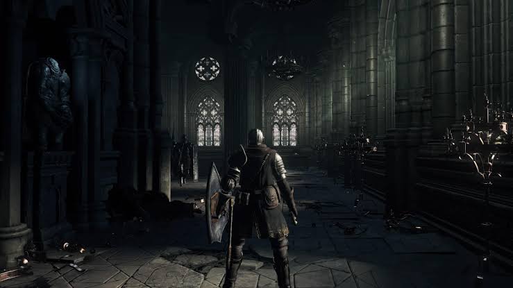 Whats the difference between ds3 deluxe edition and dark souls 3 the fire  fades?? Thanks🙏