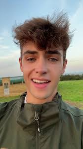 Teri Ritz's Instagram, Twitter & Facebook