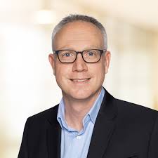 Mike Montello's Instagram, Twitter & Facebook