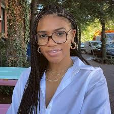 Arielle King's Instagram, Twitter & Facebook