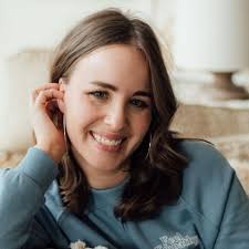 Listen, Lucy's Founder Is Breaking Down Mental Illness Stigmas Through  Awareness And Action