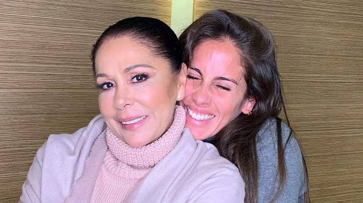 Anabel Pantoja traiciona a Isabel Pántoja dándole donde más le duele -  Telecinco