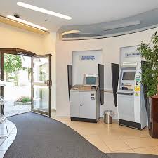 Praktikum in der vr bank oberbayern südost eg. Photos At Volksbank Raiffeisenbank Oberbayern Sudost Eg Filiale Piding Piding Bayern
