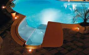 epingle sur piscine