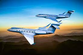 A jet is a stream of liquid or gas which is moving together in parallel. New Long Haul Business Jets Give The Market New Momentum Mtu Aeroreport