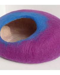 Our cat house is also versatile. Handmade Felt Cat Cavehandmade Felt Cat Cave Nepal Felt Craft Industries Wholesaler Manufacture And Exporter For All Kind Of Handmade Felt Cat Cave Nepal Felt Cat House