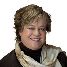 Real Estate Agent in Dayton Ohio Cyndi Shurts