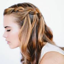 You may have straight hair, or wavy curls, or soft fine hair. 15 Cute Girls Hairstyles You Can Easily Make In 2021