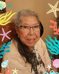 Lori Cantara's Instagram, Twitter & Facebook