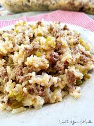 Jailhouse Rice A Delicious Casserole Recipe With Rice Ground Beef And Sausage Perfect For Feeding A Crowd C Yummy Casseroles Recipes Easy Casserole Recipes