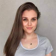 Bridgette Hale's Instagram, Twitter & Facebook