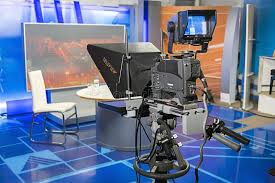 Using a teleprompter is similar to using cue cards. Airturn Affordable Teleprompter Solutions