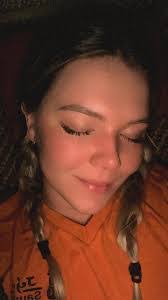 Heather Boatwright's Instagram, Twitter & Facebook