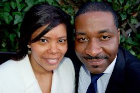 Lisa Robateau, Stephen Epps