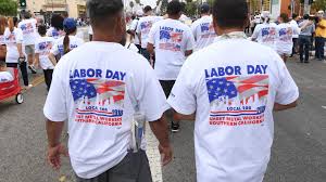 ¿Es festivo en Estados Unidos el 1 de mayo? Estos son los horarios de Bank of América, Costco y más...