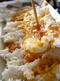 Kemasan bisa jadi salah satu hal penentu yang dapat meningkatkan angka penjualan. Kue Rangi Is A Simple Traditional Cake Made By Mixing Grated Coconut With Sago Flour Water And Pinch Of Salt It Is Cooked O Makanan Makanan Manis Ide Makanan