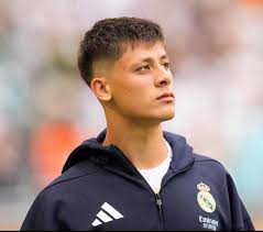 🚨💣 Cristiano Ronaldo: “I'm the most complete player EVER. To say that  Cristiano isn't complete is a LIE”. “You may prefer Pele, Messi, Maradona,  I understand and respect that”.