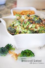 The detail in the flowers are incredible and the cake was definitely yummy. Yummy Broccoli Salad With Bacon And Cashews Onecreativemommy Com