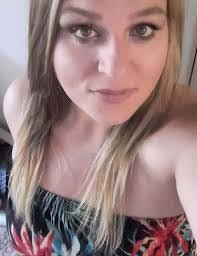 Heather Sparks's Instagram, Twitter & Facebook