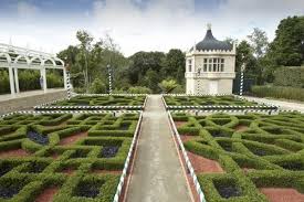 Tudor Garden Beautiful Gardens Garden Castle Garden