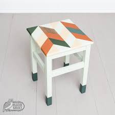 Ikea Oddvar Hack Fishbone Pattern Milk Paint Geometric Design Makeover Design Fishbone Geometric Hack Ikea Fikirleri Mobilya Yenileme Ikea