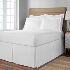 A bed skirt with a sleek, classic design with mitered corners. Fresh Ideas Space Saver Tailored 21 Bed Skirt Reviews Wayfair
