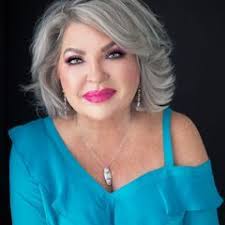 Dixie Taylor's Instagram, Twitter & Facebook