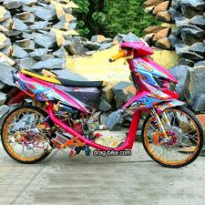 35 Foto Gambar Modifikasi Nmax Hitam Merah Putih Dan Aksesoris Spion Variasi Jok Drag Bike Com Drag Racing Hitam Gambar