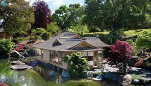 Top 10 Most Expensive Houses In The World Youtube Top Media Expensive Houses Billionaire Homes Modern Japanese Architecture