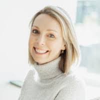 Jennifer Swank's Instagram, Twitter & Facebook